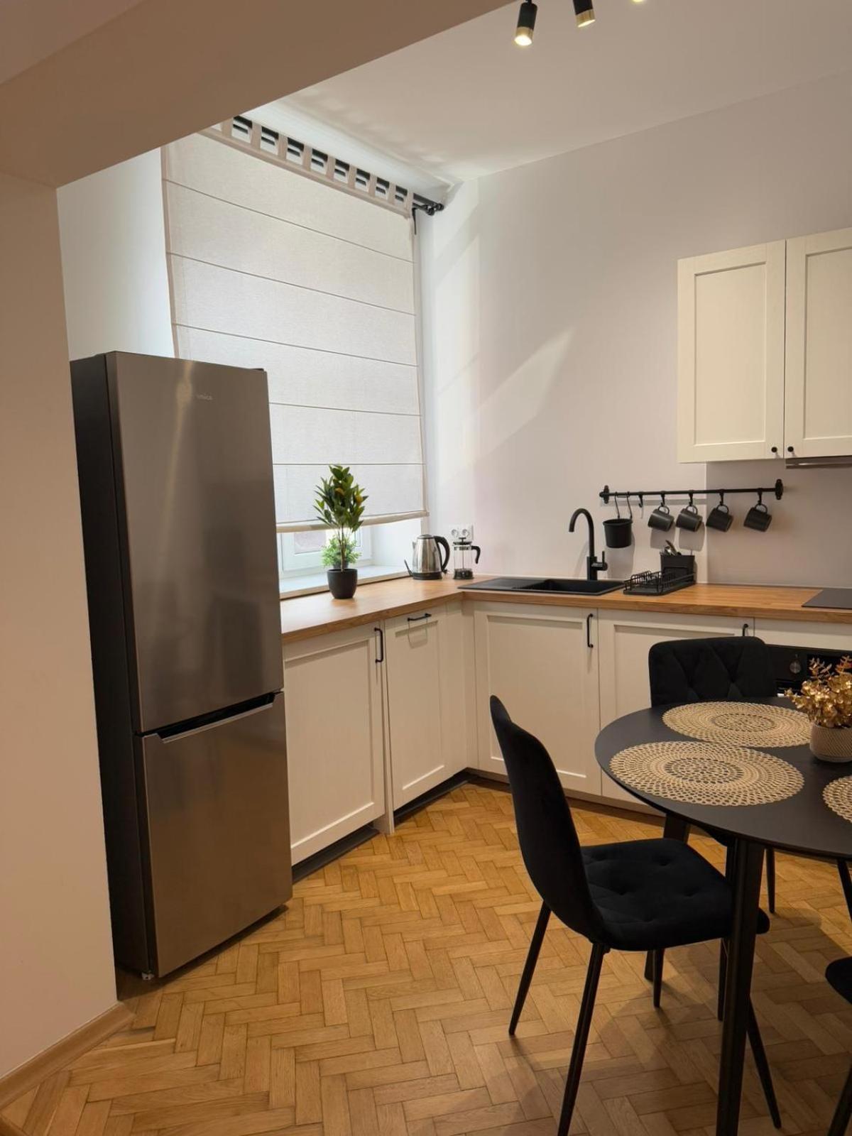 Kobiela Ktw Center Apartamento *
